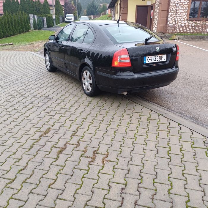Octavia 2 1.6mpi lpg  tempomat xenon Alu Czujniki długie Opłaty