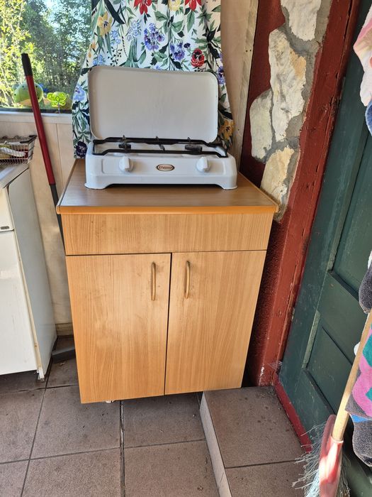 Dwupalnikowa kuchenka gazowa + szafka kuchenna + butla gazowa