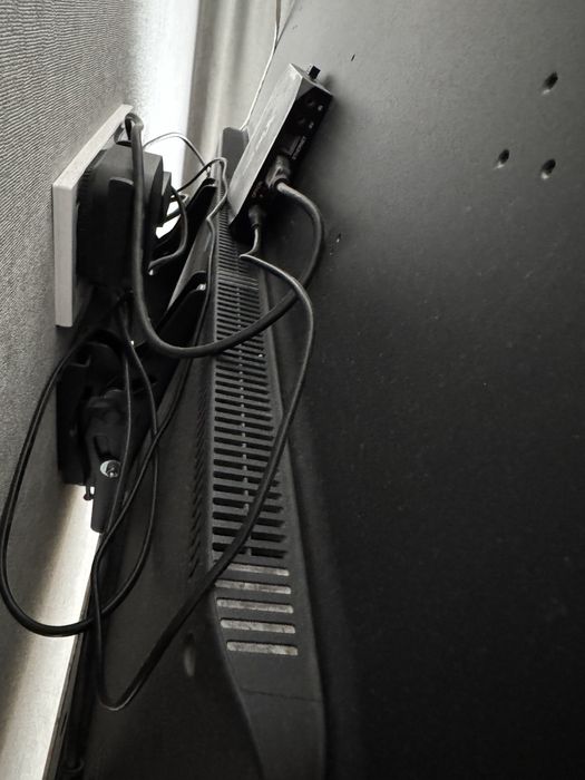 Телевизор Skyworth 40" 40E6 - Full HD, Smart TV