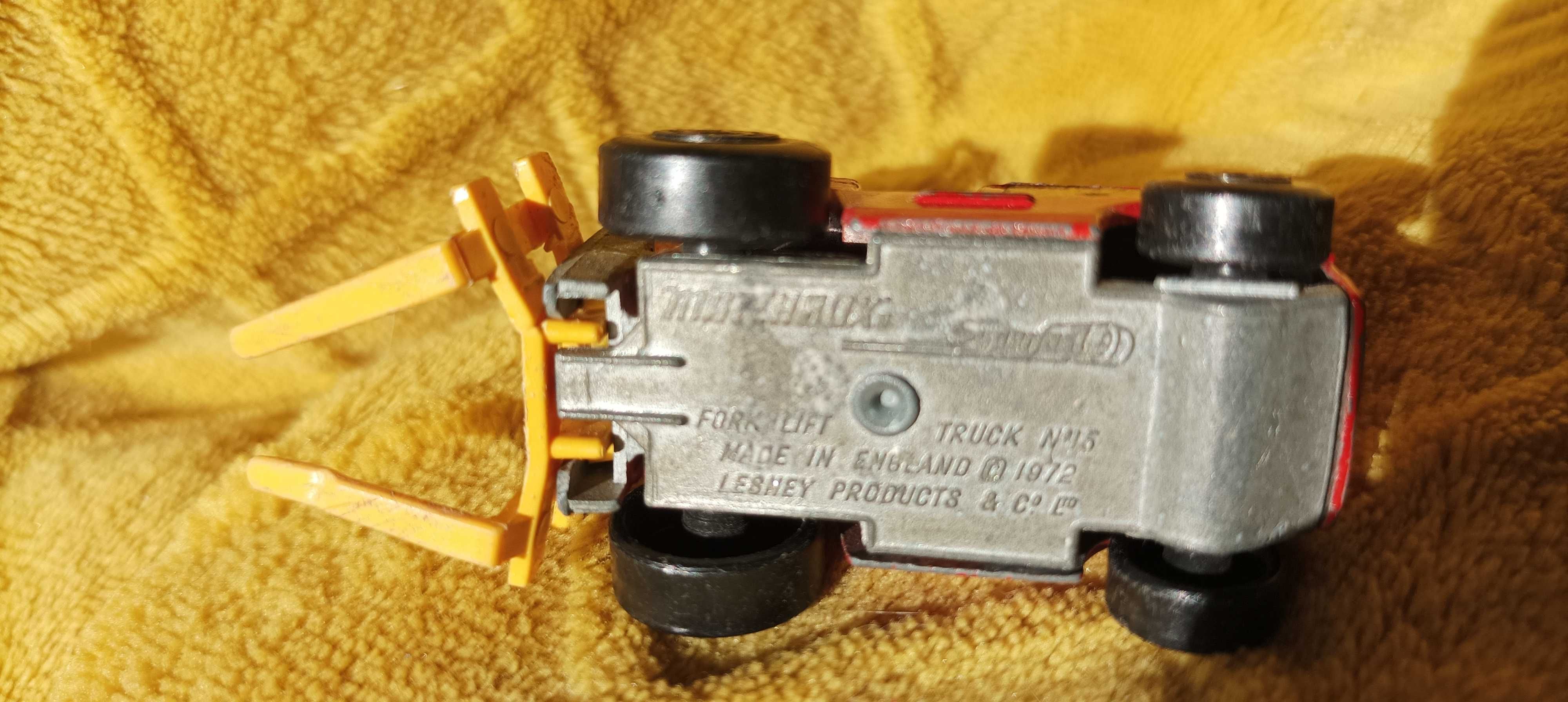 Matchbox wózek widłowy