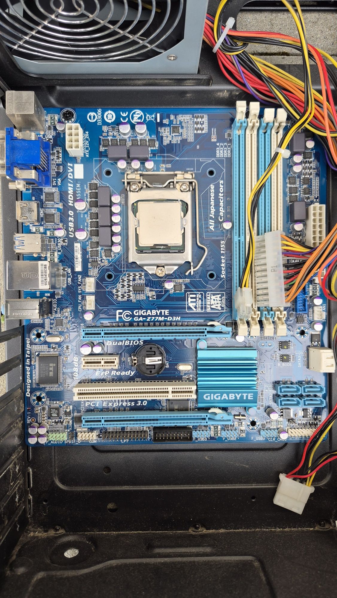 Płyta główna Gigabyte GA-Z77M-D3H procesor i3-2130