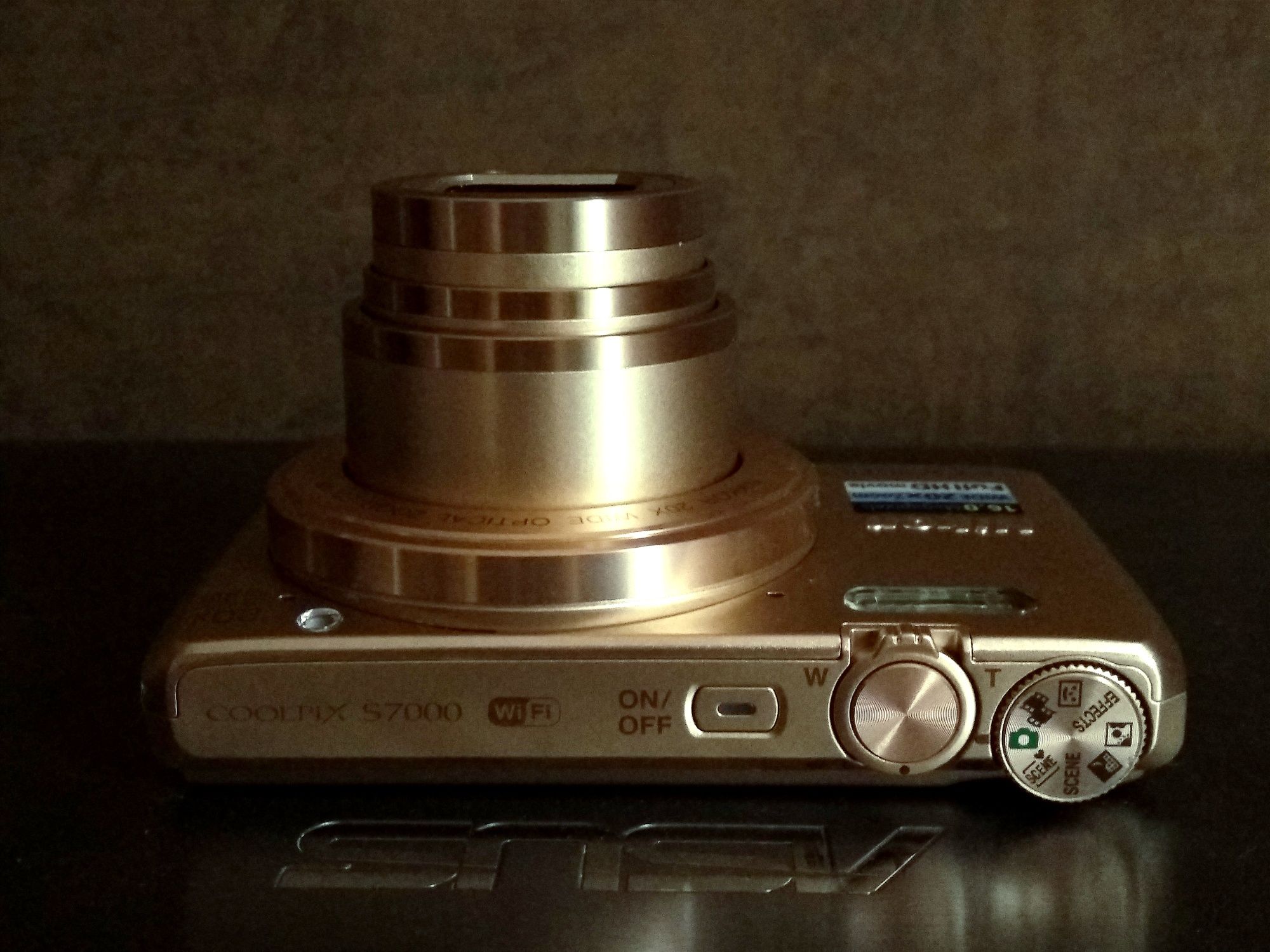 НОВИЙ Nikon COOLPIX S7000 16.0MP 20X Optical Zoom Digital GOLD