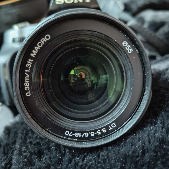 Sony Alpha DSLR-A330 /2 obiektywy/ładowarka/2 aku/pilot/torba/statyw