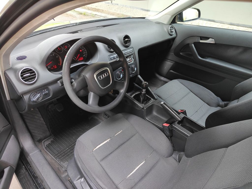 Audi A 3 1.6 LPG 2006r. El szyby alufelgi radio czytaj opis