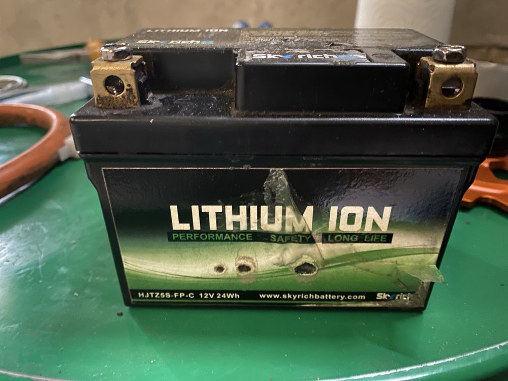Bateria Lithium SKYRICH hjtz5s