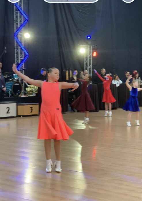 Бейсік, плаття для бальних танців 146-152