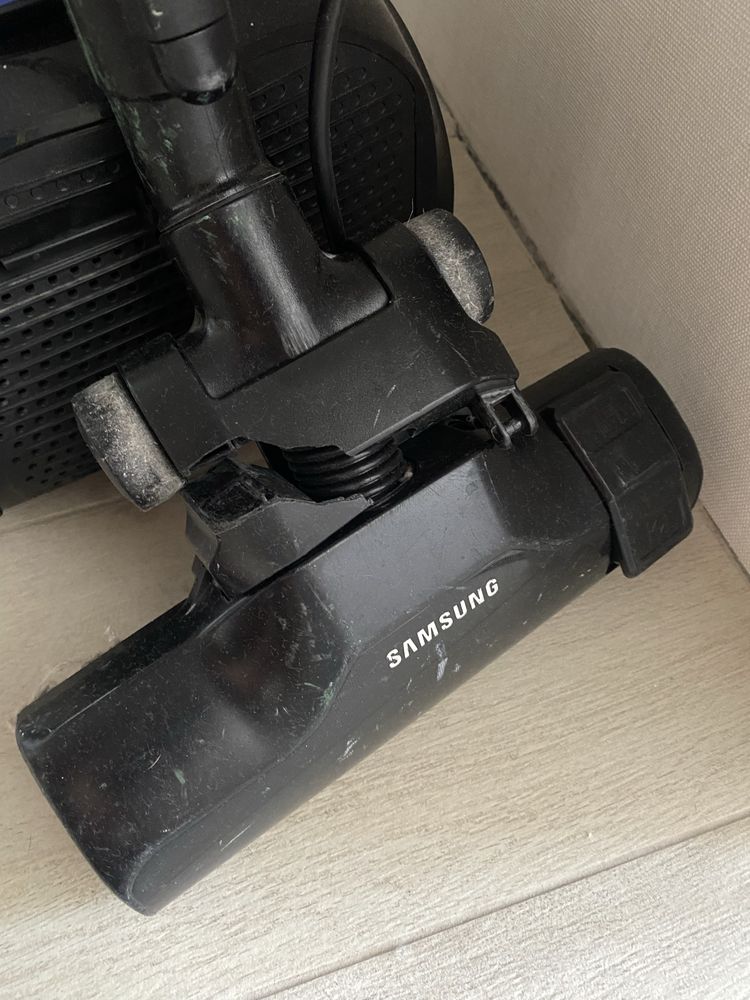 Пилосос без мішка SAMSUNG VC07M2110SB/UK