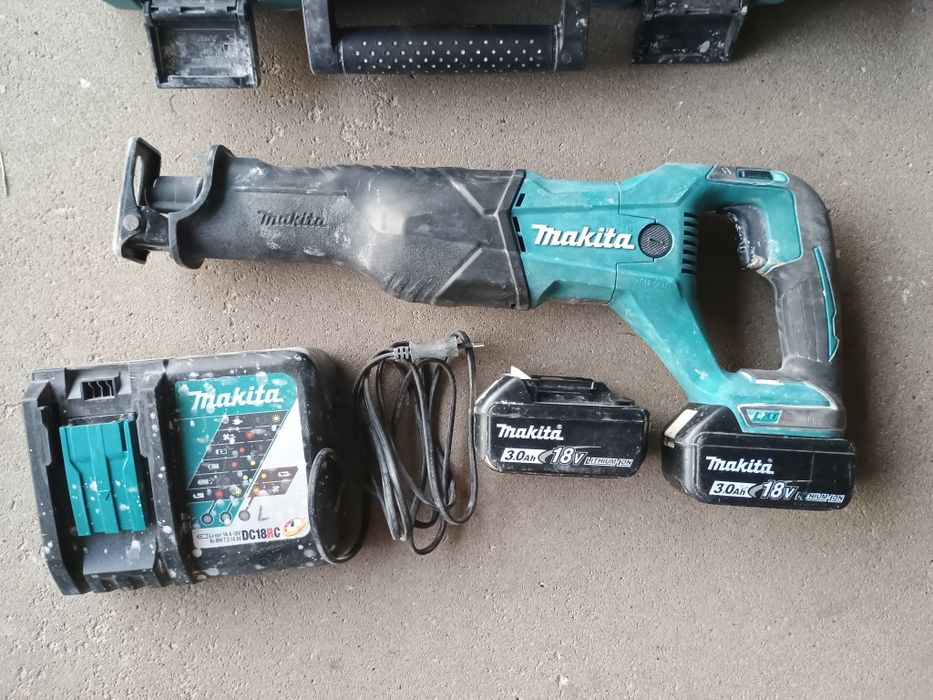 Piła szablasta Makita DJR 186 komplet 18 V