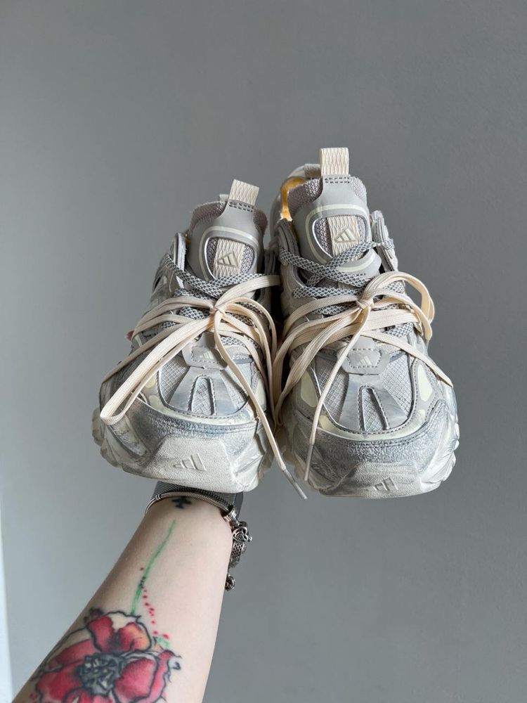 Adidas Vento XLG Deluxe Beige Grey