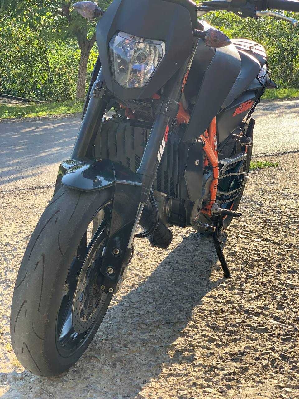 KTM Duke 690 2012