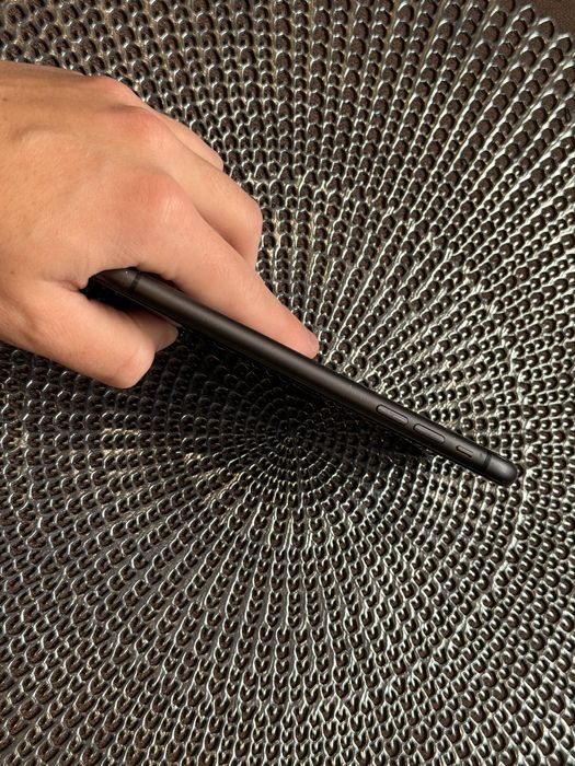 Apple Iphone 11 256GB black Neverlock Батарея 100%