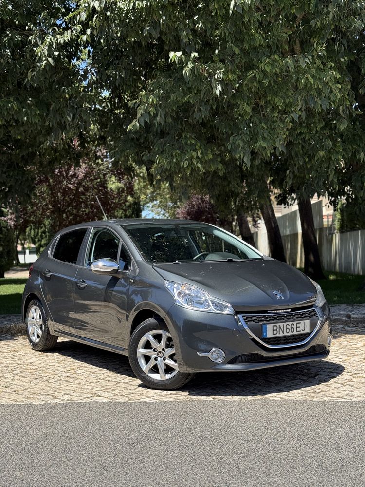 Peugeot 208 1.2 vti style