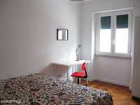 203091 - Quarto com cama de casal em apartamento com 3 quartos