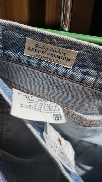 Levis Premium 501 з лампасами - Стильна класика!