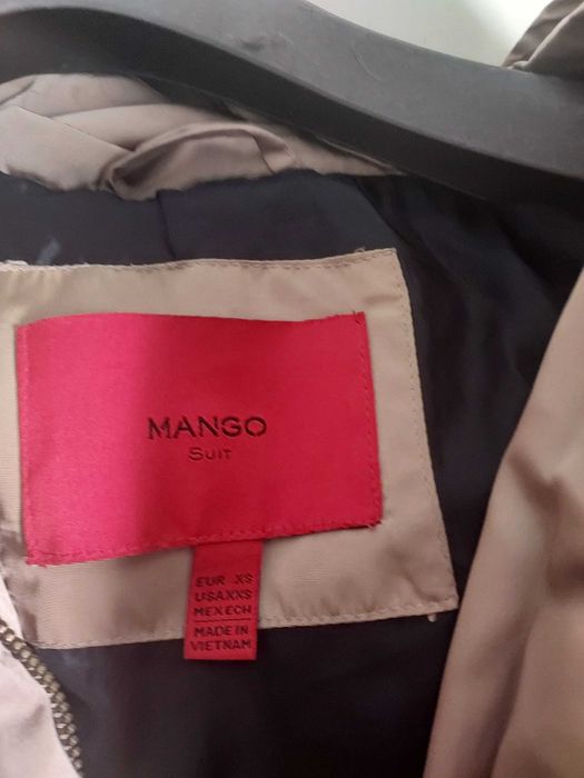 Casaco Bege da Mango, quente para os dias frios