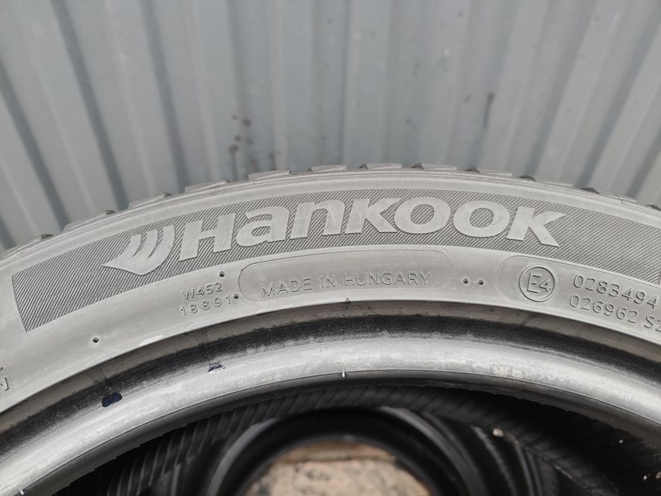 225/45/17 Hankook Winter Icept RS2 komplet