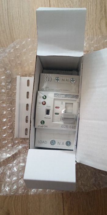 Автоматический переключатель напряжения