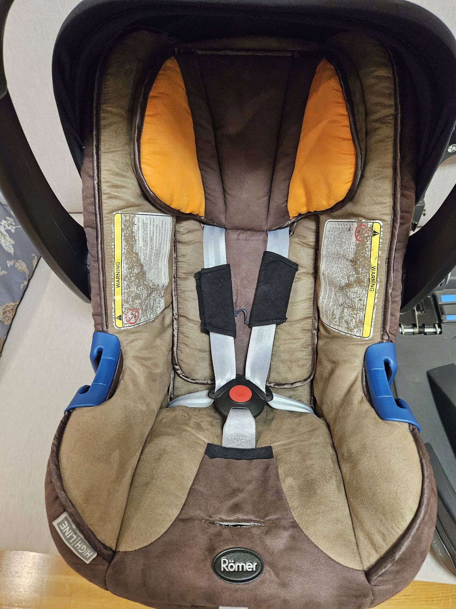 Автолюлька Britax Romer с базой (автокресло, переноска)