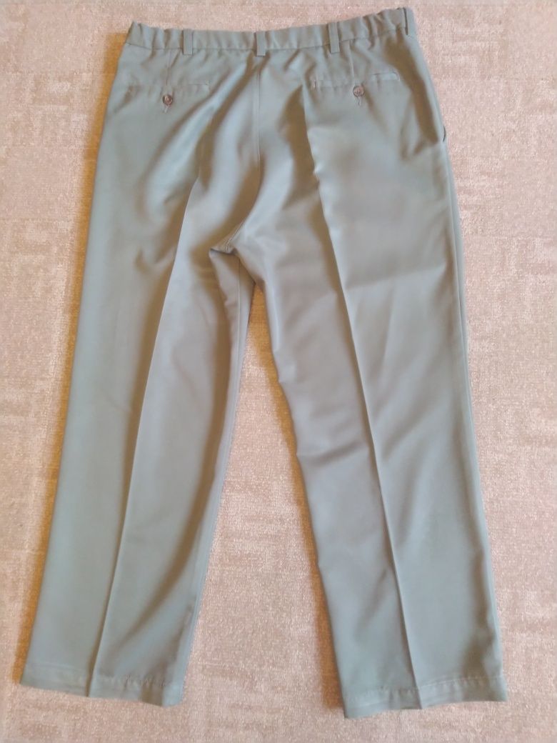 Лёгкие мужские брюки цвета хаки размер 36x29