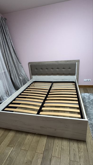 Ліжко двоспальне 160х200