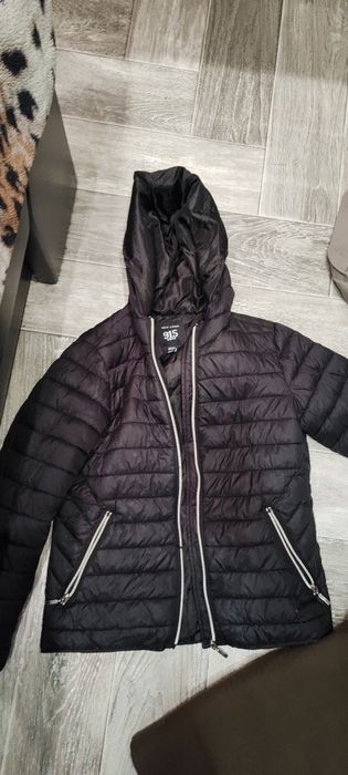 Разом Курточка, вітровка і жилетка для дівчаток хс розмір