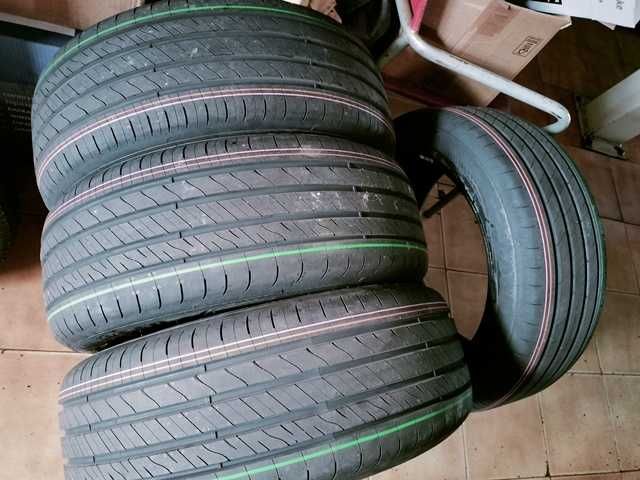 Pneus novos 215-55/R17 94W