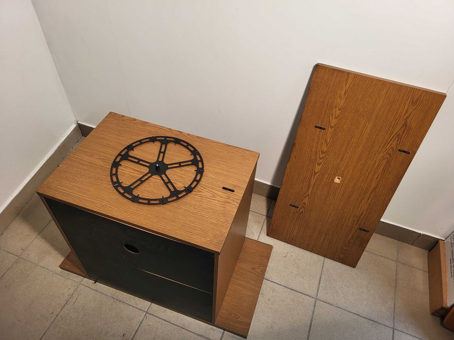 Szafka z Obrotowym Blatem pod Telewizor PRL