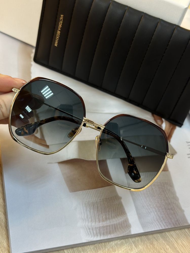 Жіночі сонцезахтсні окуляри Viktoriya Beckham оригінал!