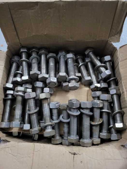 Śruba nierdzewna M16x90