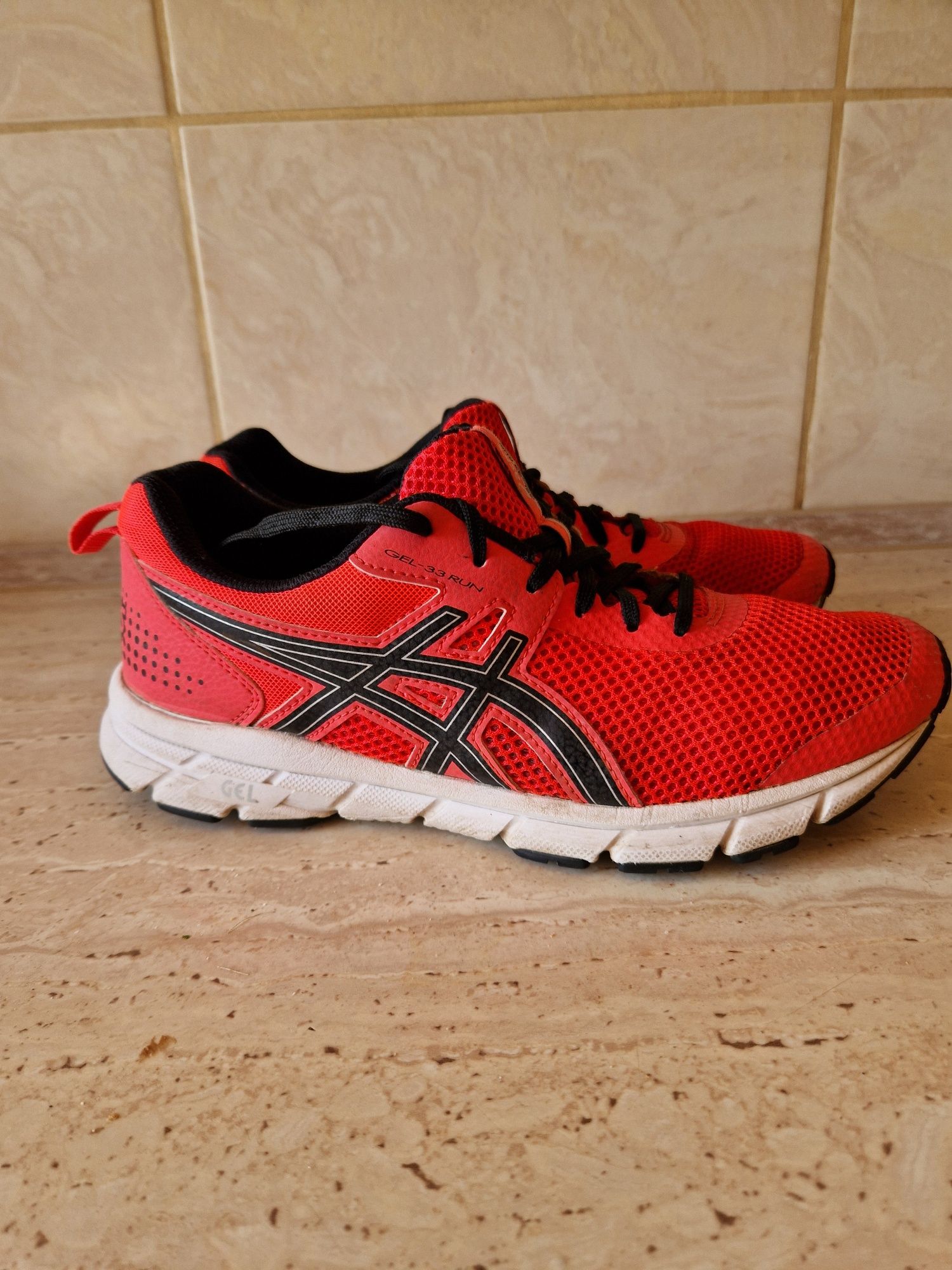 Buty sportowe asics Gel-33Run r39.5