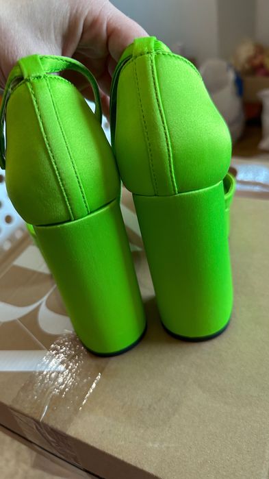 Босоніжки Zara 35р.