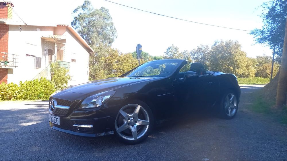 Mercedes-Benz SLK 250 AMG – 2012 – 204cv trato financiamento