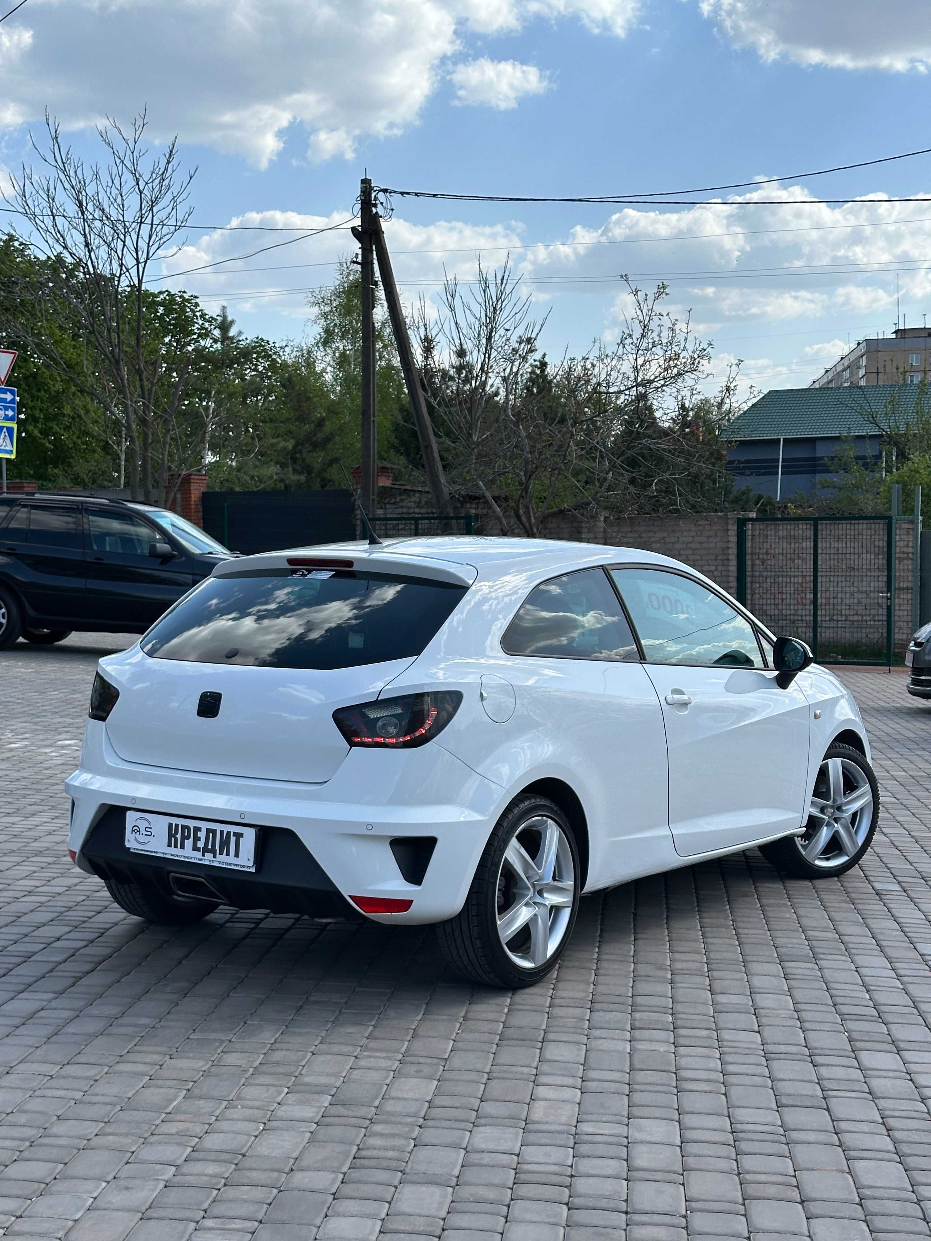 Продам  Seat Ibiza Cupra 2011 рік можлива розстрочка,кредит,обмін!