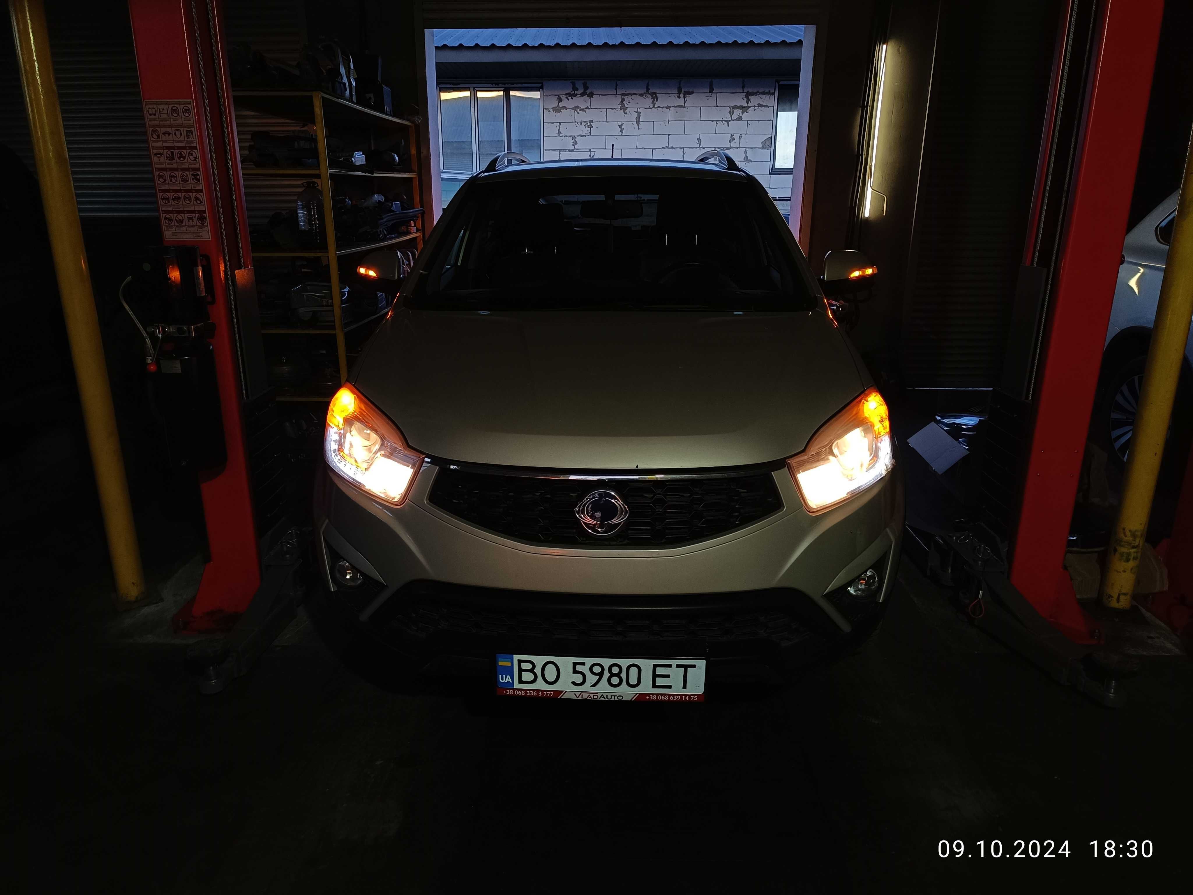 Продам ліву фару SsangYong Korando  14 рік. 8310534100