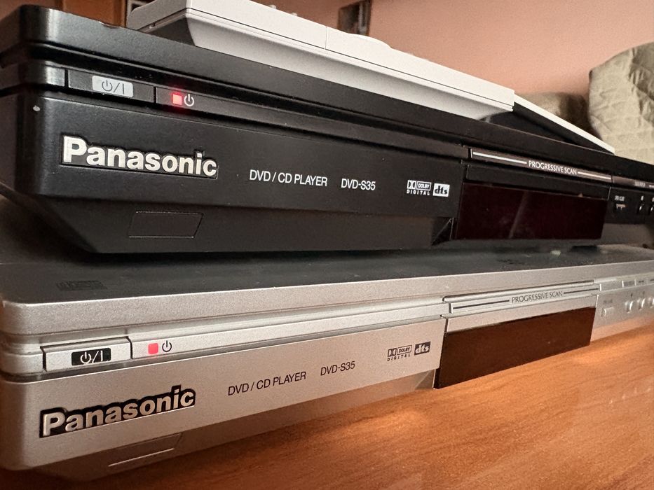 Panasonic DVD-S35 DVD Player отличное состояние