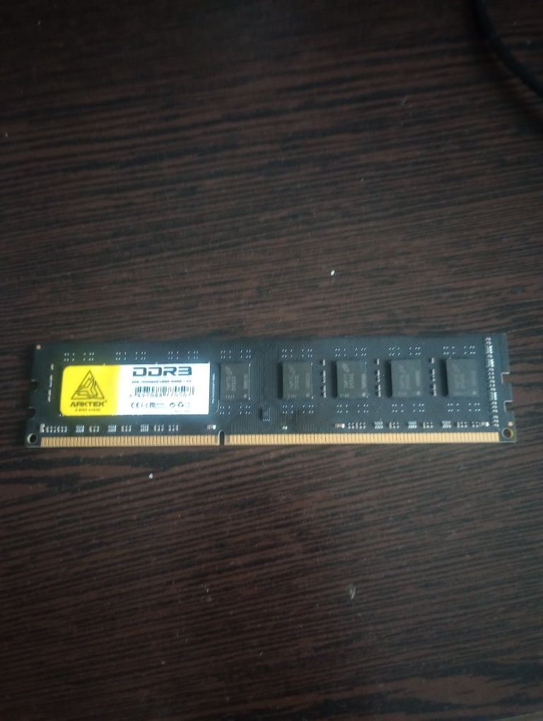 Ddr3 8gb 1600Mhz dimm 1.5v