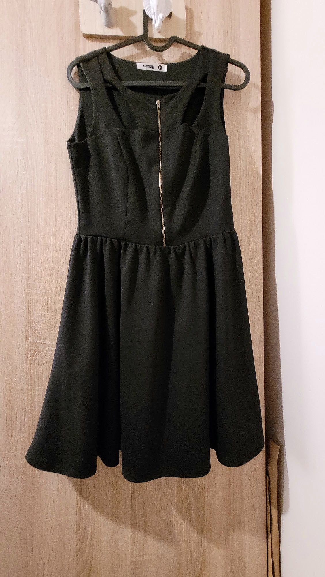 Sukienka mała czarna Sinsay M