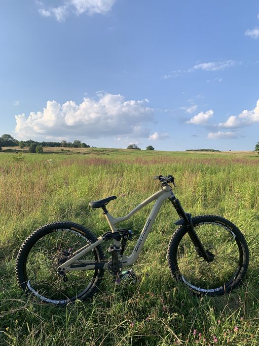 Dartmoor tunderbird superenduro