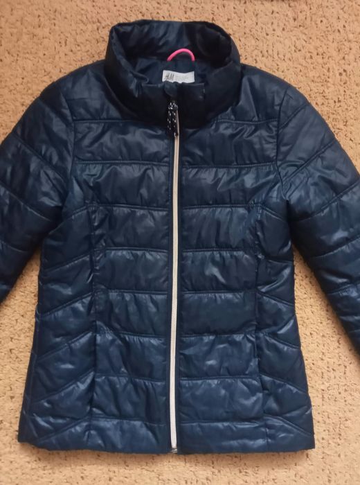 Деми куртка H&M на девочку 9-10 лет,р.140
