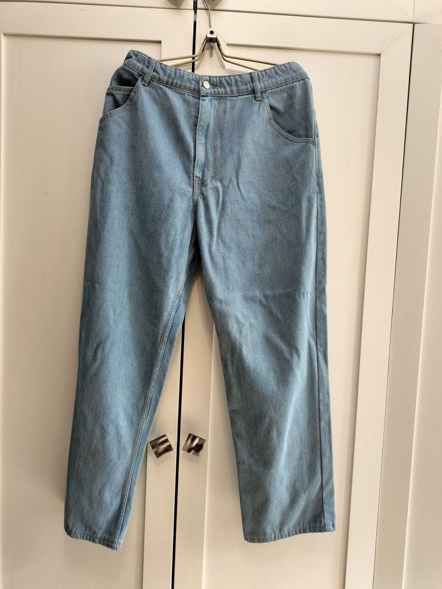 Женские джинсы светло синие