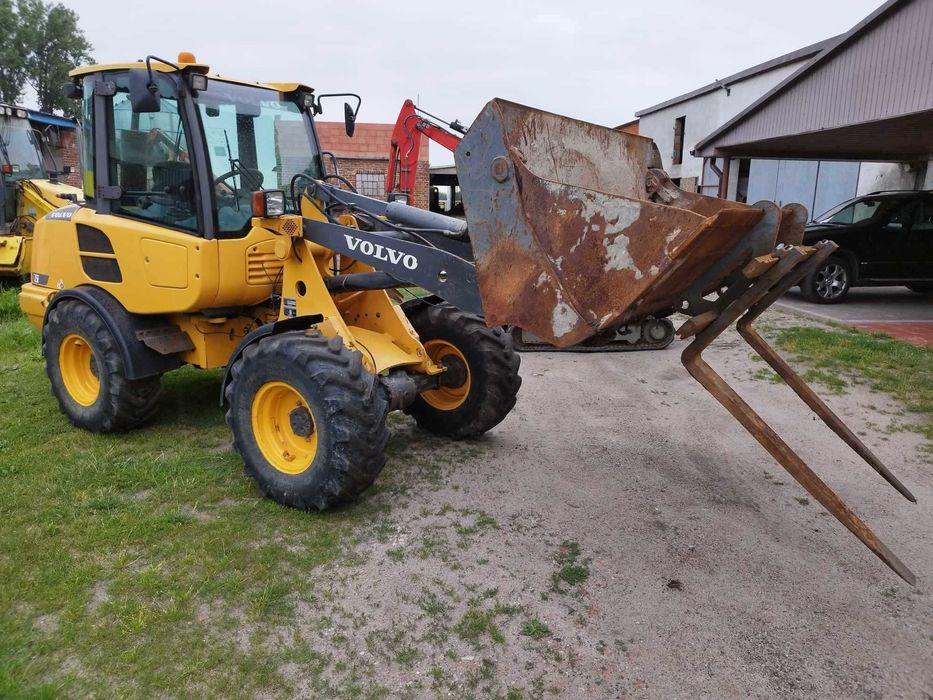 Ładowarka Volvo L25F sprowadzona 4400 MTH opony 90% zadbana