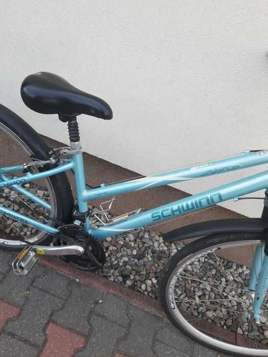 Rower 28 cali damski miejski Schwinn S cross trekking Kross niska rama