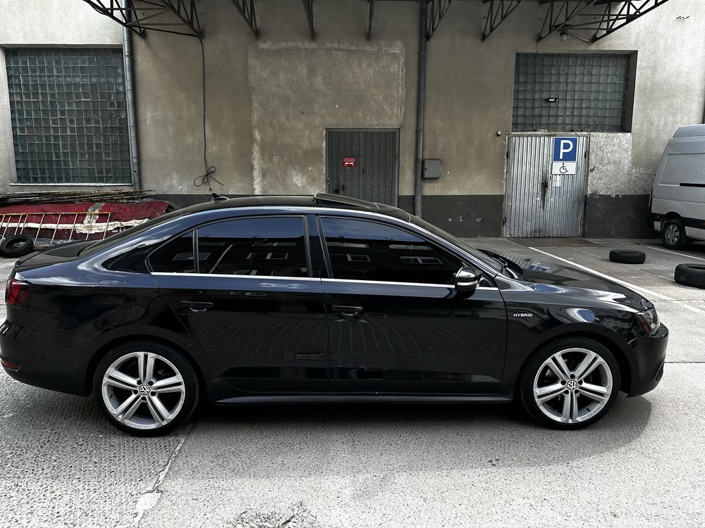 Volkswagen Jetta 1.4 TSI Hybrid