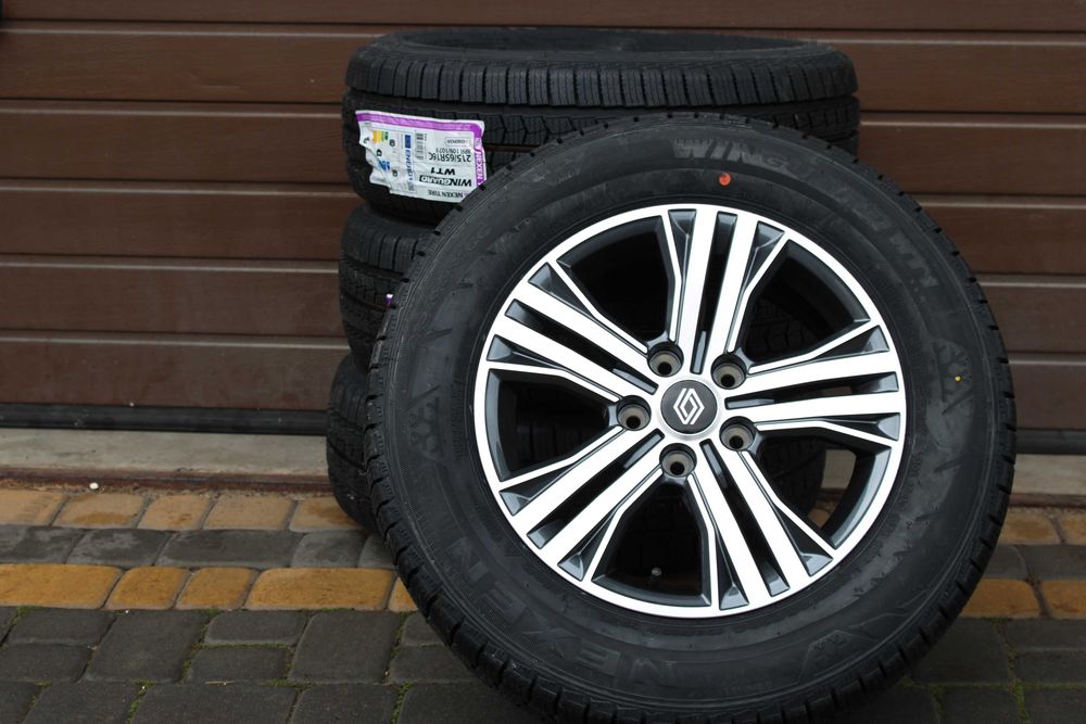 NOWE Koła Zimowe Renault Trafic III 5x114,3 16'' 6,5J ET41 Nexen 25r.