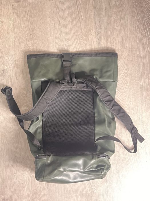 Mochila impermeavel verde