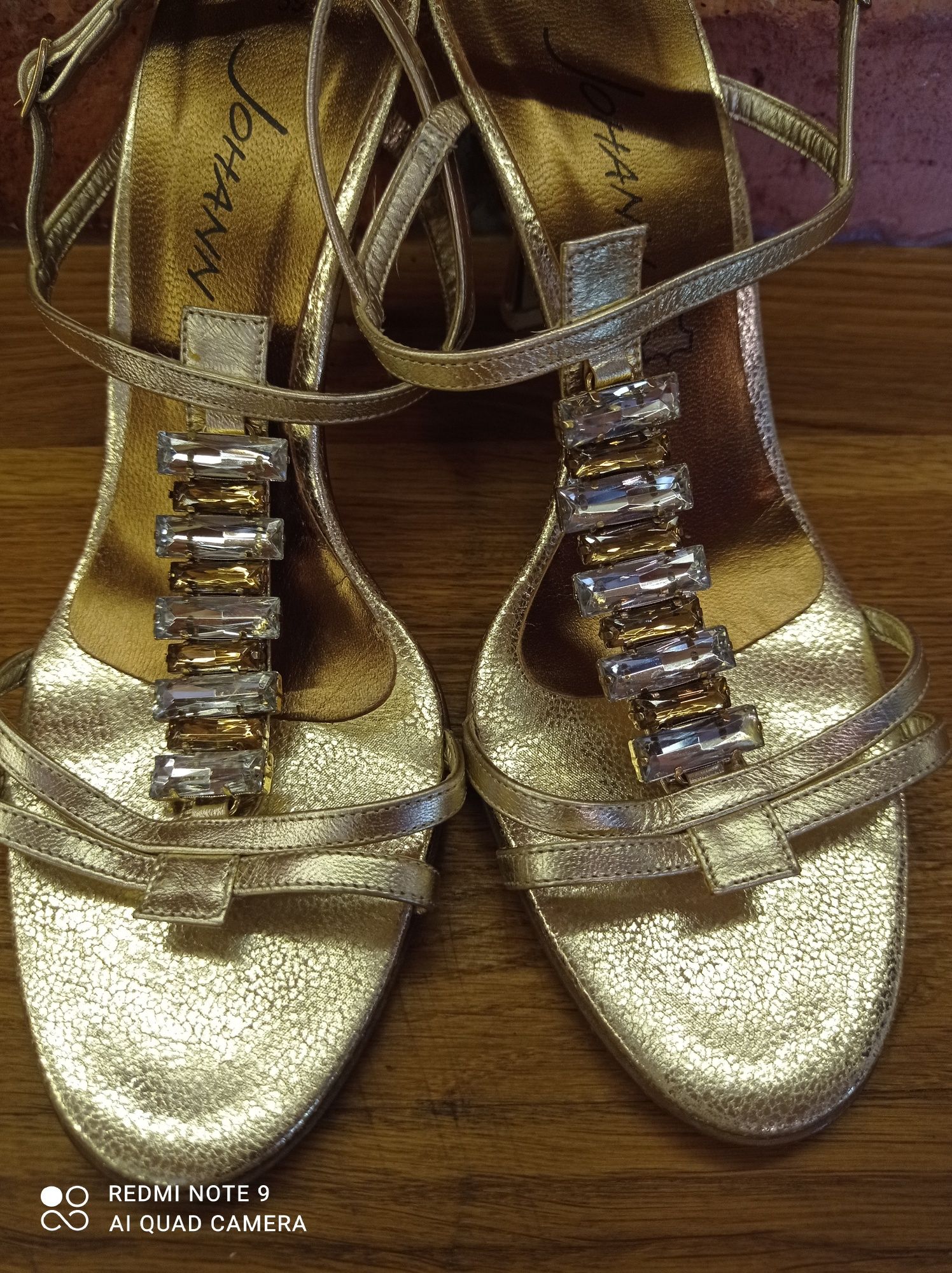 Buty sandały Vera Pelle rozm. 39
