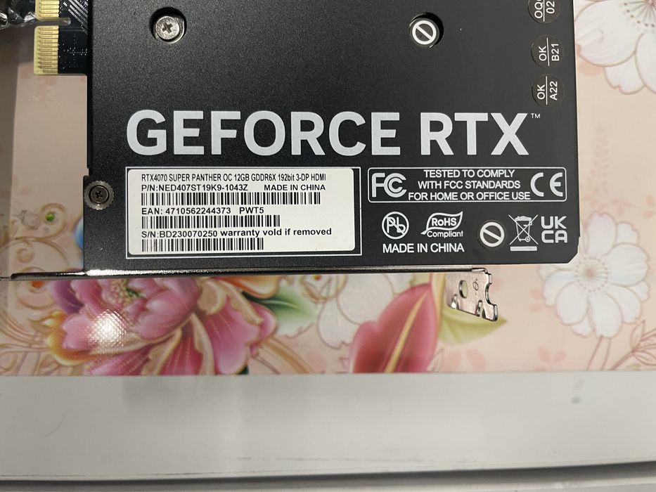 X870 Gigabyte Ryzen 7 9800X3D 4070Super 2TB 990 Pro Samsung. 32GB Ddr5