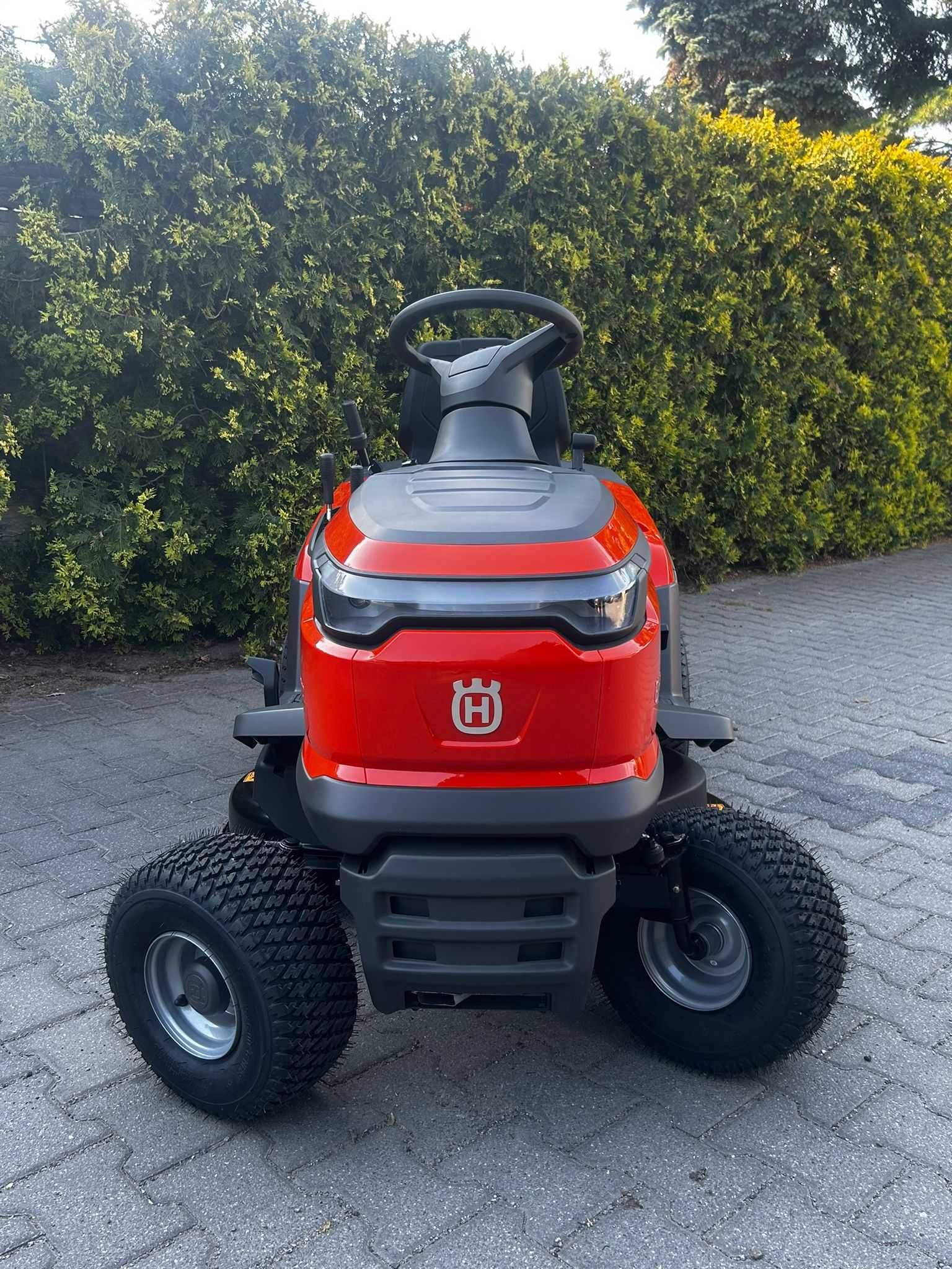 NOWA Kosiarka, traktorek Husqvarna TC 112