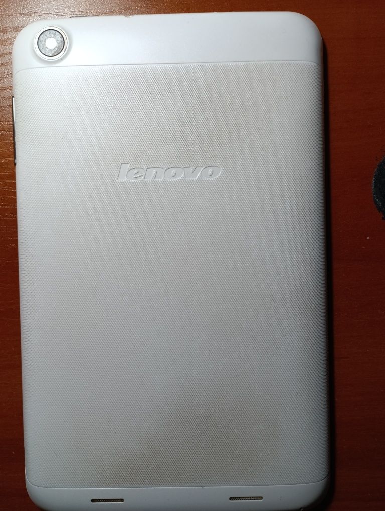 Lenovo IdeaTab A3000-H + клавиатура чехол