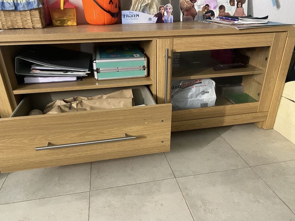 Movel tv muito bom estado